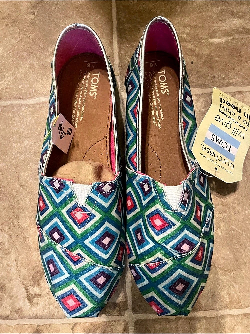 TOMS Youth Classics Green Tribal Glitter Flats Size 6